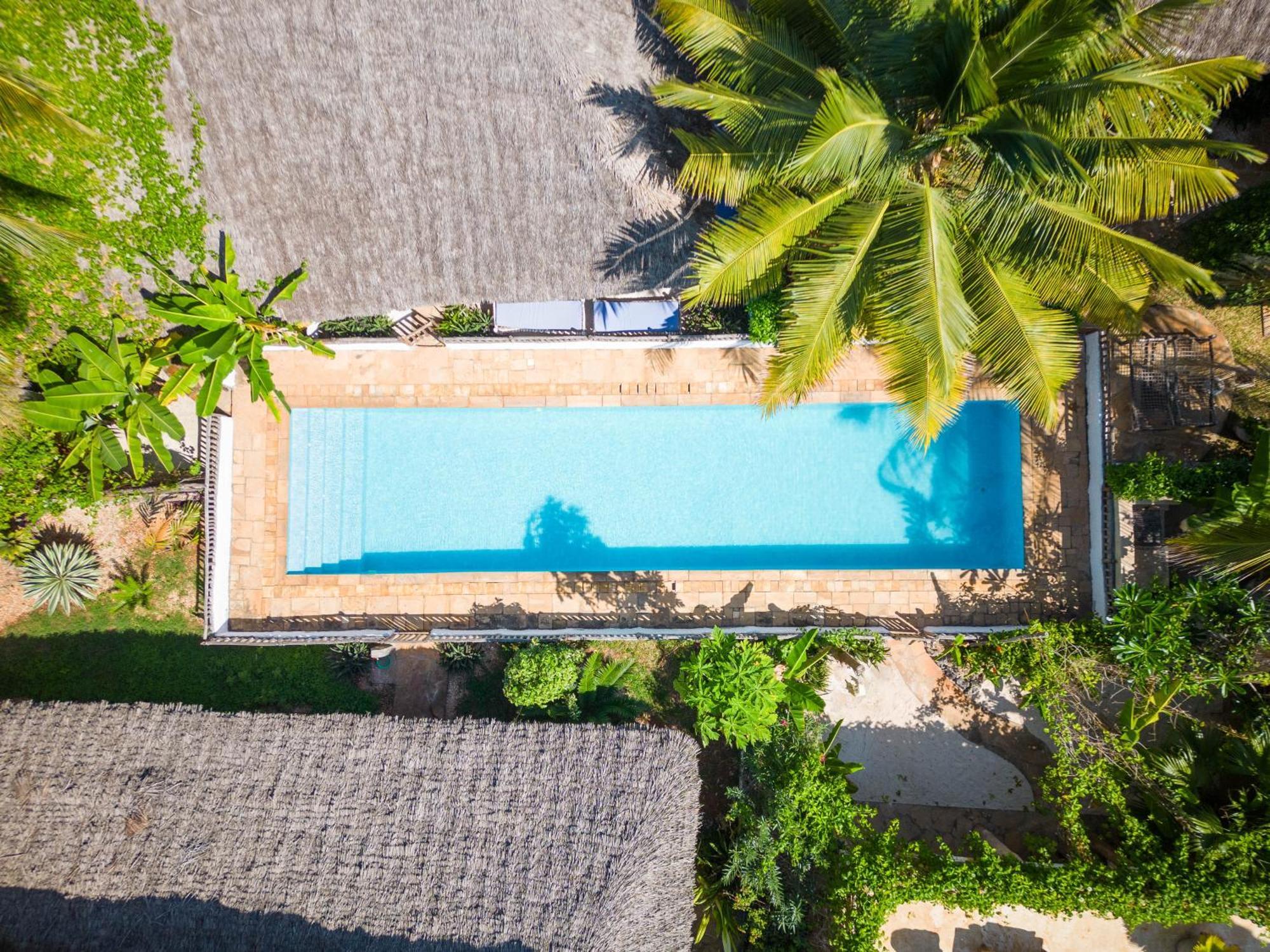 Willa Jiwe With Pool Zanzibarhouses *
